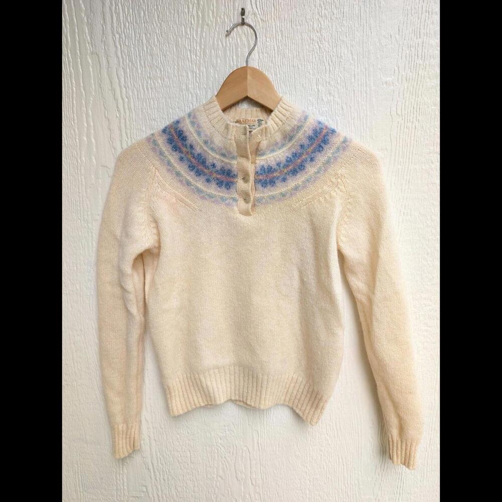 Cozy Cream Sweater with Blue Accents